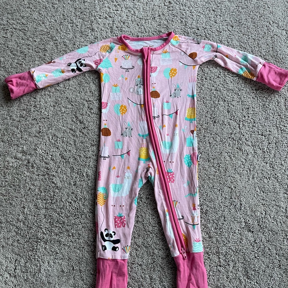 Little Sleepies pink party animals zippy